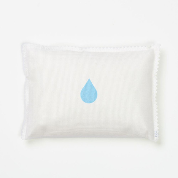 不再買吸濕大笨象！MUJI「微波吸濕包」無限次重用？叮一叮即復活　懶人除臭必備