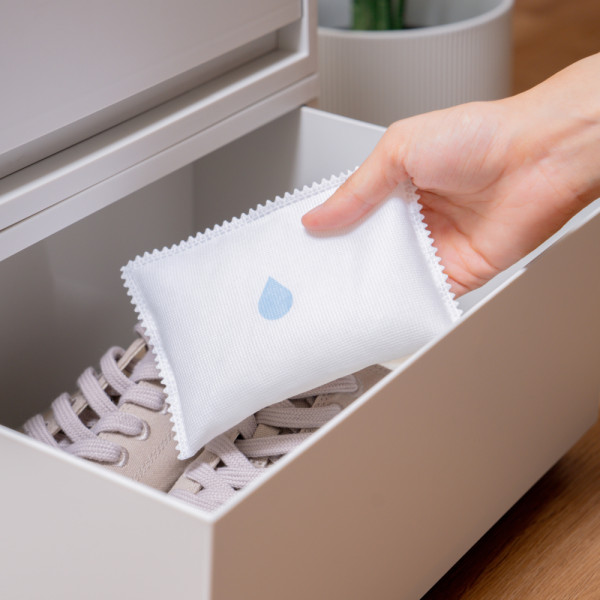 不再買吸濕大笨象！MUJI「微波吸濕包」無限次重用？叮一叮即復活　懶人除臭必備