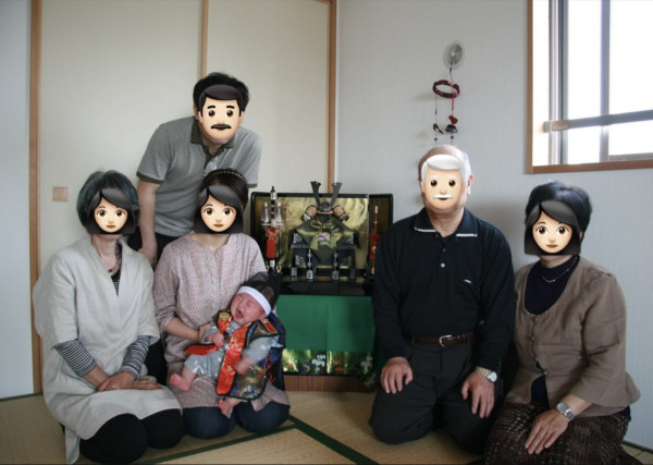 港女入手中古 CCD 相機 發現暗藏日本人舊照 網民反應兩極：似鬼片開端？