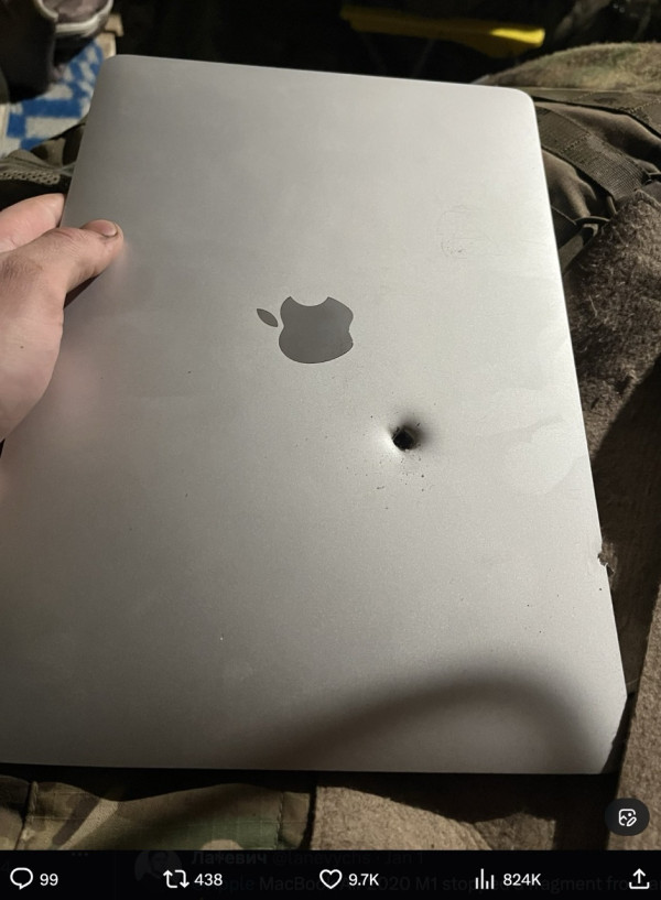 繼 Nokia 3310 後最強「擋彈神器」？ MacBook Air 硬食戰場砲彈 爛成咁竟仲用得【有片】