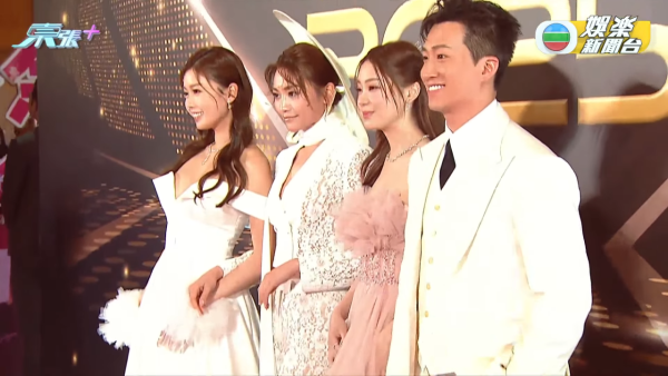 萬千星輝頒獎典禮2025｜紅地氈女星性感戰衣大晒冷！高清多圖逐個睇