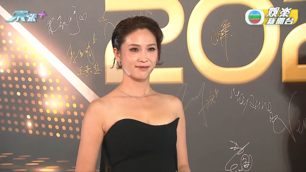 萬千星輝頒獎典禮2025｜紅地氈女星性感戰衣大晒冷！高清多圖逐個睇