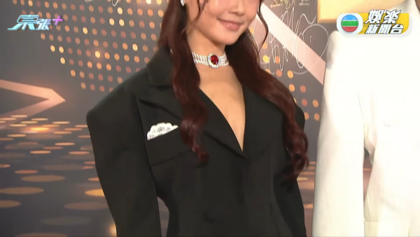 萬千星輝頒獎典禮2025｜紅地氈女星性感戰衣大晒冷！高清多圖逐個睇