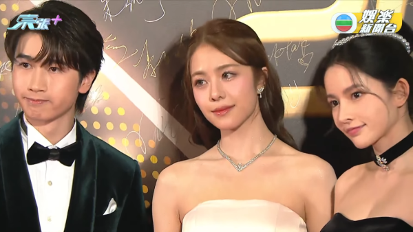 萬千星輝頒獎典禮2025｜紅地氈女星性感戰衣大晒冷！高清多圖逐個睇