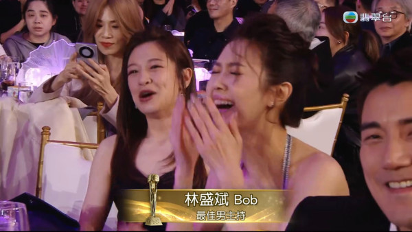 萬千星輝2025｜林盛斌Bob勇奪最佳男主持興奮到失控 激動過頭一嘢拍爛獎座場面尷尬