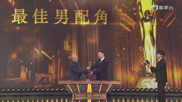 萬千星輝2025|何廣沛入行14年首奪最佳男配角 喜極而泣台上甜蜜多謝另一半