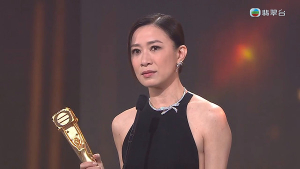 萬千星輝2025｜佘詩曼四奪最佳女主角封雙料視后 創下TVB歷史記錄成史上第一人