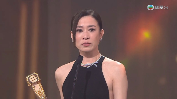 萬千星輝2025｜佘詩曼四屆視后締造香港歷史紀錄 四年四段得獎感言全部神對應