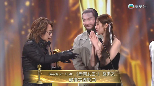 萬千星輝2025｜詹天文台上一舉動遭林敏驄中斷感言 即場道歉再講錯嘢嚇到台下唔敢睇