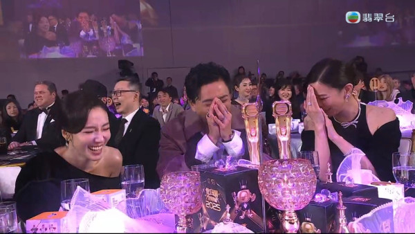 萬千星輝2025｜詹天文台上一舉動遭林敏驄中斷感言 即場道歉再講錯嘢嚇到台下唔敢睇