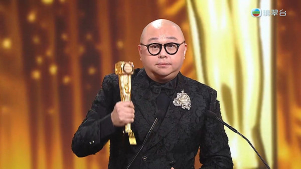 萬千星輝2025｜頒獎禮金人獎座身價曝光！原來係999.9千足純金 7位數天價驚人