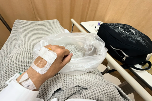 來源:胡慧冲YouTube 泰國通胡慧冲為慳5位數酒店錢出事!狂嘔5次送院嘆「撞邪」:醫藥費貴如房價