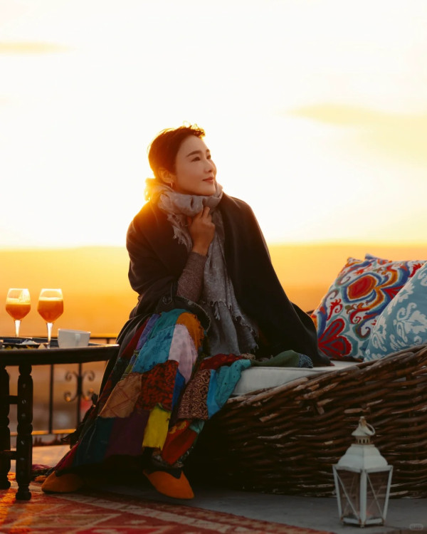 黎姿孖15歲大女激罕齊現身Art Basel！孭13萬愛馬仕罕見款手袋成焦點