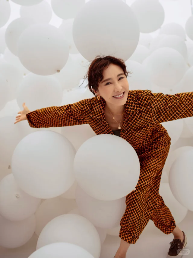 黎姿孖15歲大女激罕齊現身Art Basel！孭13萬愛馬仕罕見款手袋成焦點