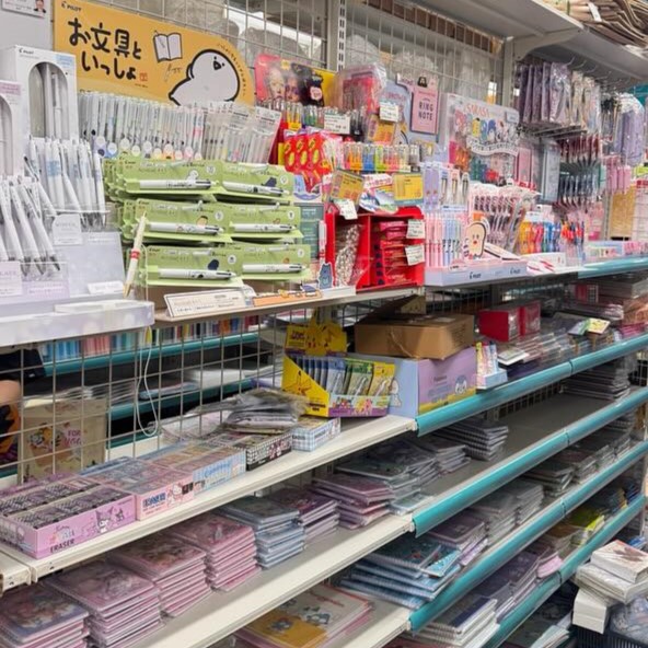 全靠Chiikawa救全家！文具佬曾慘輸8位數預告今年再關6店！將告別海怡/調景嶺