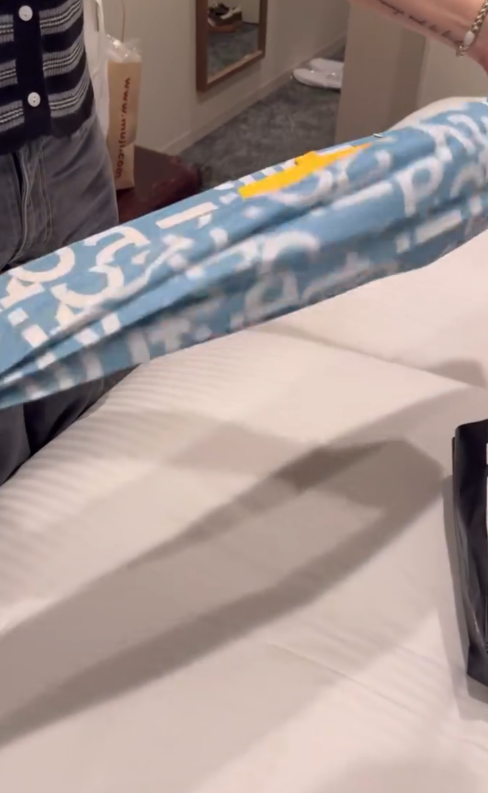 摺環保袋摺到躁？Donki「收納神袋」10秒變整齊！3大優點獲讚　網民回購：人類偉大發明