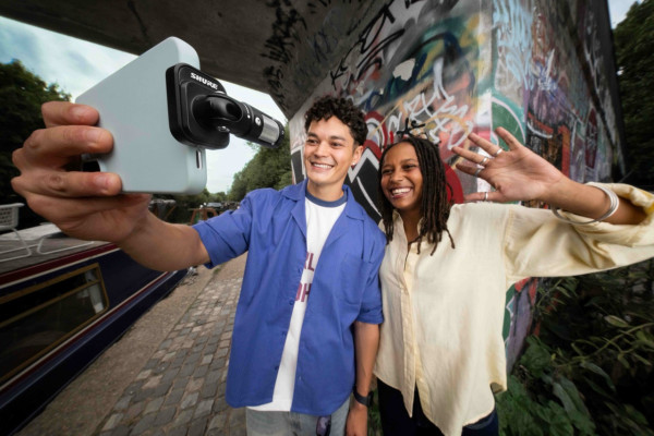 拍Vlog唔一定要買無線咪！Shure新推MV88 USB-C版：一插即用 0 延遲【附 3 大場景分析】