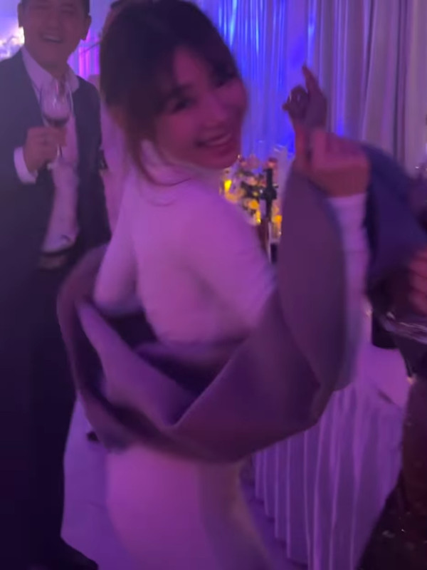林明禎去細佬婚禮著成咁「嚴重犯規」戰鬥格晒導彈胸！賓客視角震撼網民︰唔知望邊好