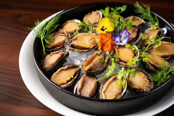 尖沙咀九龍酒店自助餐半價！人均$275起 2.5小時任食雪花蟹腳/鮑魚/刺身/海蝦/和牛臉頰