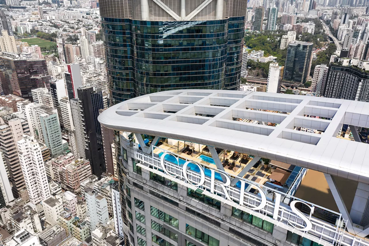 旺角康得思酒店自助餐買1送1!3小時任食北海道毛蟹/生蠔/鐵板煎鵝肝/鱈蟹腳/龍蝦/烤羊肩!