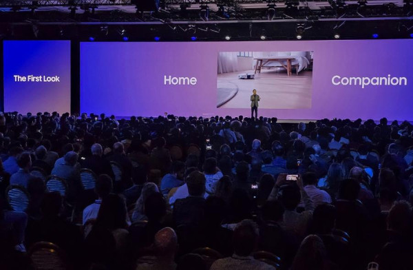 CES 2026｜Samsung 智能雪櫃自動「點菜」？AI 吸塵機學識避開「寵物便便」！懶人必睇 3 大智能家電黑科技