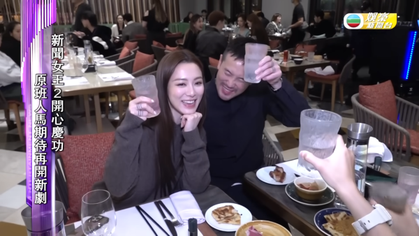 萬千星輝2025｜曾國祥驚喜現身力撐老婆王敏奕得獎 激罕合體低調示愛：你努力得來的