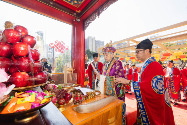 黃大仙月老殿重開！求姻緣/人緣超靈驗　情人節、元宵節必搶文創手繩