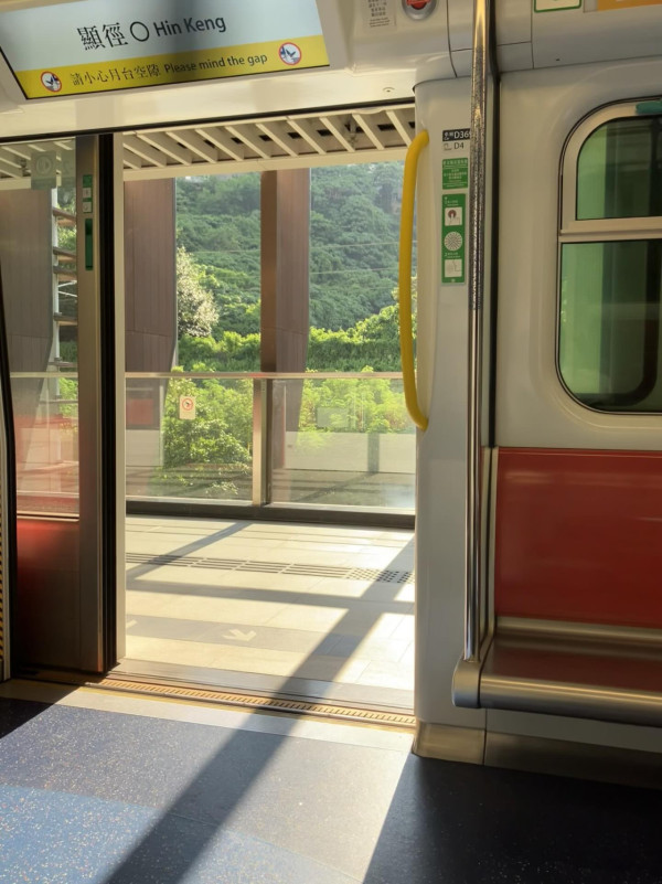 大圍顯徑站獲封香港最美地鐵站爆紅。圖片來源：Threads