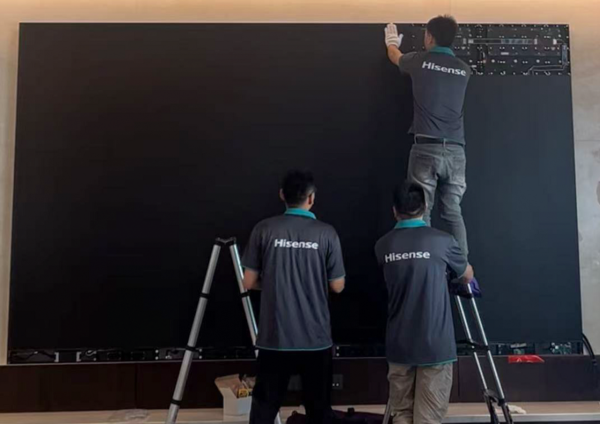 Samsung 會長都係 Labubu 粉絲？ 李在鎔現身京東 Mall 豪掃 100 盒盲盒！ 欣賞國產163吋大電視