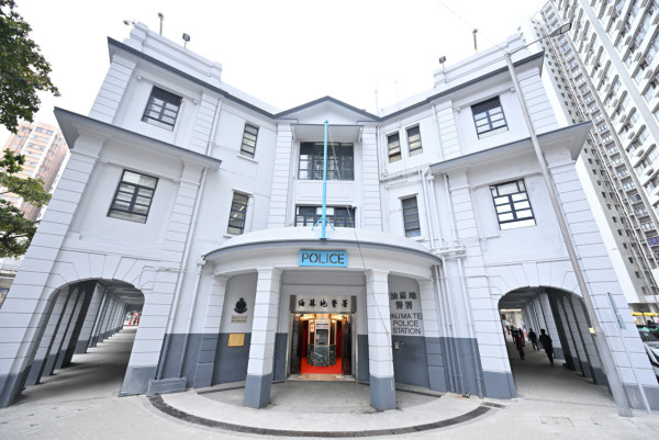 油蔴地警署展覽開幕！沉浸式重溫港產警匪片《無間道》、方中SIR等經典角色