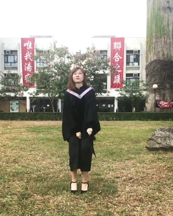 TVB最佳女新人倪嘉雯中大畢業照曝光！青澀容貌震撼網民：咁樣先係國民初戀