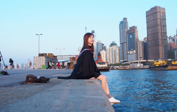 TVB最佳女新人倪嘉雯中大畢業照曝光！青澀容貌震撼網民：咁樣先係國民初戀