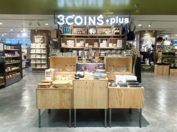 平替MUJI！3COINS電線收納包被搶瘋！尿袋火牛秒整齊電線不再打結 