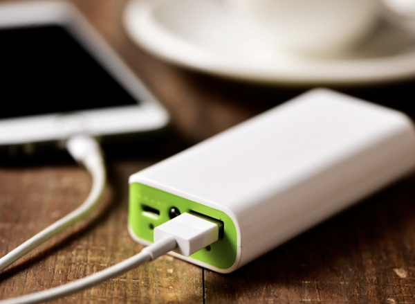 平替MUJI！3COINS電線收納包被搶瘋！尿袋火牛秒整齊電線不再打結 