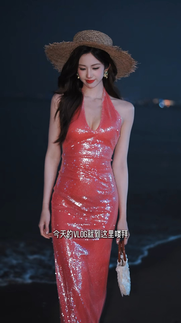 前港姐季軍性感解放黑T-back現形極大膽 透視效果驚見洩春光震撼眼球