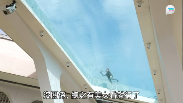 波波遊泰國低胸性感被教堂拒諸門外！著成「咁樣」被胡慧沖指正：唔太適合入去