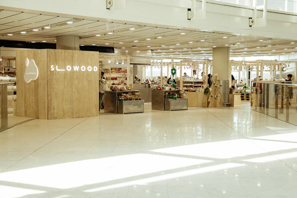 Slowood公仔$98遭瘋搶!遊客掃貨揭「淚崩」細節:每隻都有出世紙