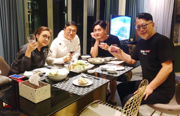 黃宗澤入行至今掃逾10棟物業做隱形樓王 超級筍盤身家過億一架名車等於一層樓