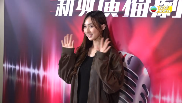 鍾柔美被前粉絲踢爆人前人後兩個樣?人品爭議爆大鑊嫌棄阿婆粉絲 竟當眾做「呢個表情」