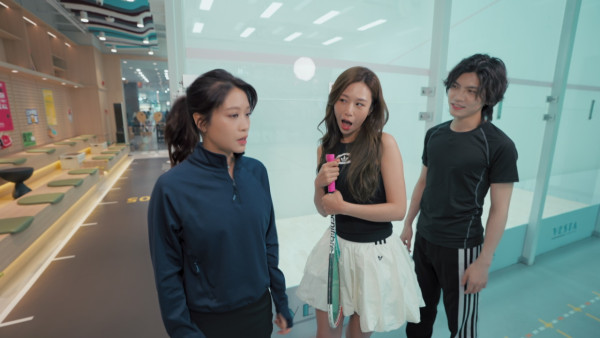 尋歡作樂的姐姐丨何沛珈林凱恩歎小鮮肉按摩師 何依婷背夫享五名猛男「十手按摩」