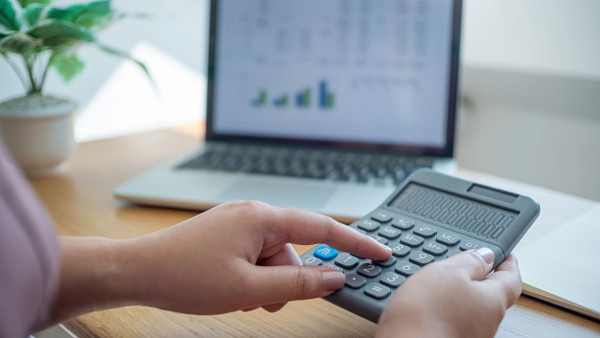 打工仔必睇｜2026年想財務自由？8個被動收入方法懶人包！住公屋沒資源、不靠父幹都做到？