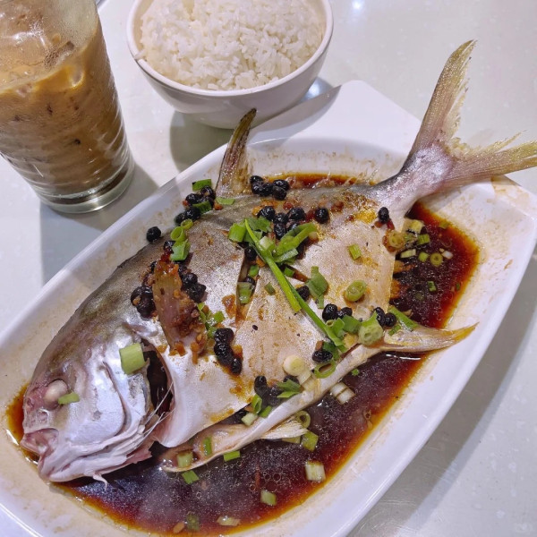 茶餐廳驚見「蒼井老師」午餐極吸睛！真身竟然係OO飯／網民估呢款飯更貼切 (真正Menu曝光)