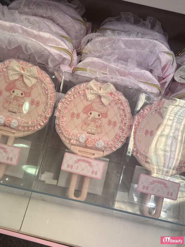 My Melody櫻花新春主題店登場！6大夢幻打卡位＋會場限定毛公仔/賀年精品率先睇