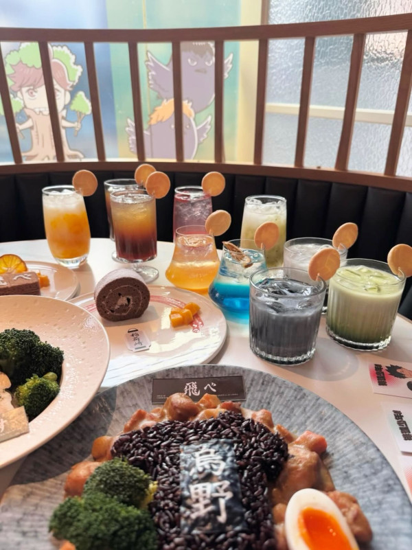 《排球少年!!》主題Cafe登陸尖沙咀！沉浸式打卡位/必試5大高校主題餐點