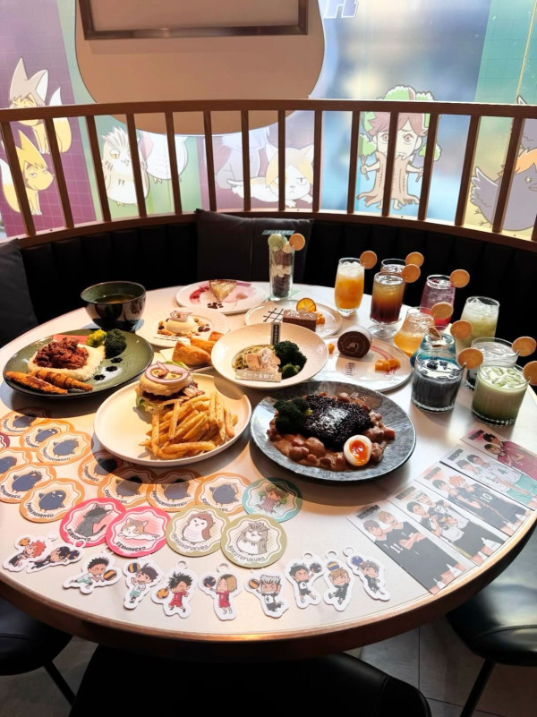 《排球少年!!》主題Cafe登陸尖沙咀！沉浸式打卡位/必試5大高校主題餐點