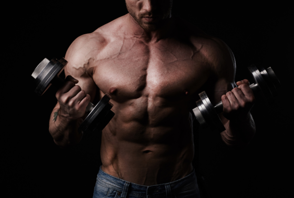 狂健身卻「精」力衰竭?27歲教練不育揭畸形精子破9成 醫曝5大殺精惡習:1習慣超傷!