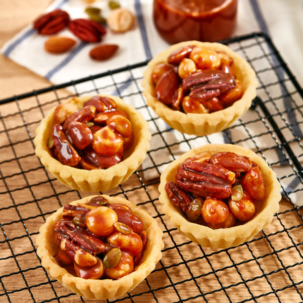 奇華工作坊新年限定LINE FRIENDS烘焙班   3D立體造型年糕／送LINE FRIENDS特別版紀念品