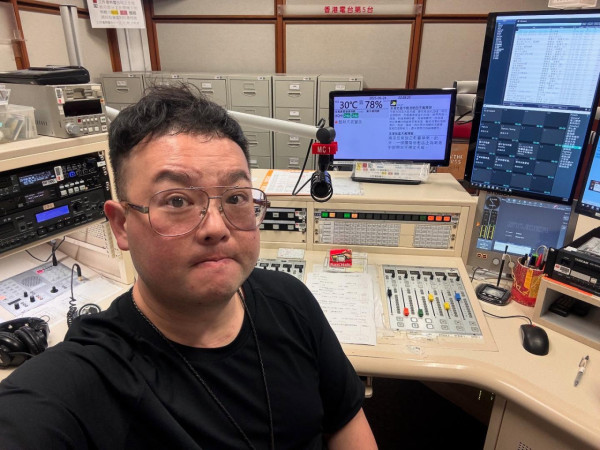 星二代男藝人突然宣布與太太已離婚！親認結束7年婚姻：不是妳的Mr. Right