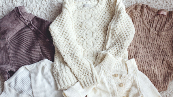 冬天防靜電必學｜網民連電20次崩潰求救！5招極速放電：觸碰物件前摸「1物品」即消全身靜電