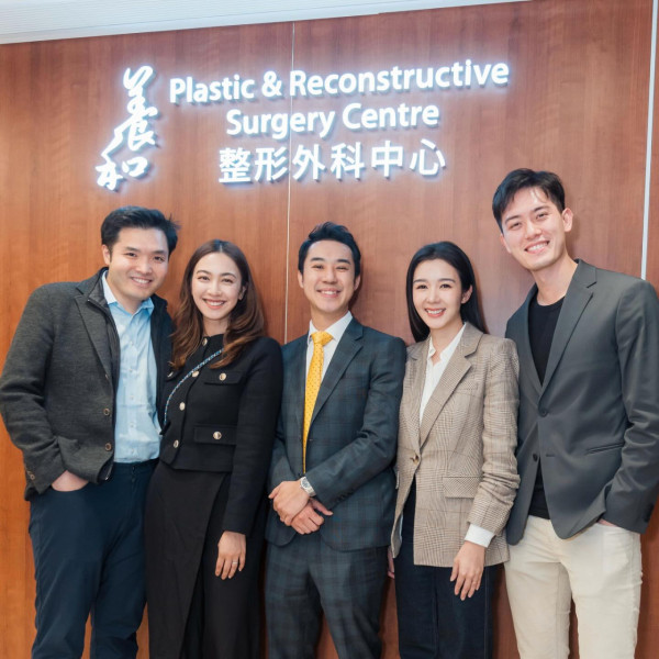 朱千雪身形暴脹驚現肚凸凸疑佗第二胎！近照曝光寬鬆衫遮唔住濃濃孕味